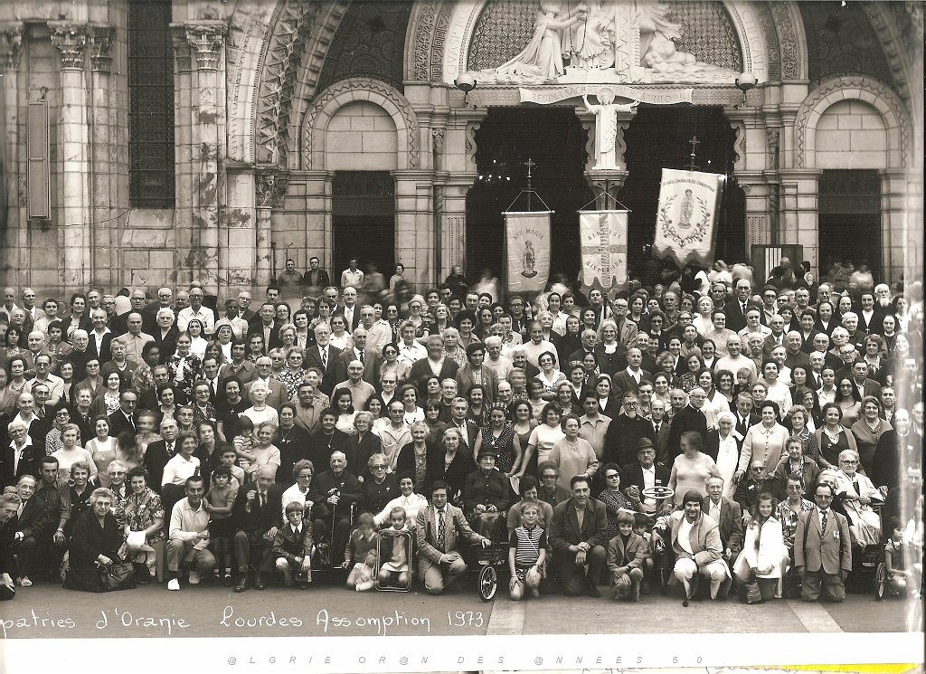 LOURDES 1973 PELERINAGE DES ORANAIS  (2).jpeg